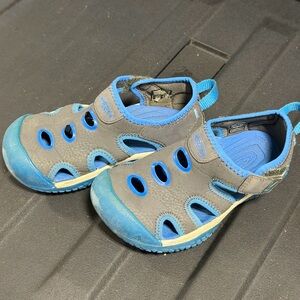 KEEN Kids’ Stingray Closed-Toe Water Sandals – Size US 10